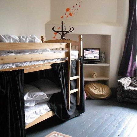Art Roch Hostel Edimburgo Esterno foto